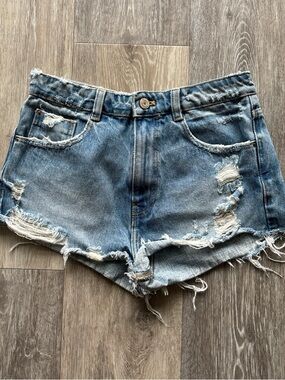 Zara Trafaluc Distressed Ripped High Waisted Cut Off Jean Shorts Size 4